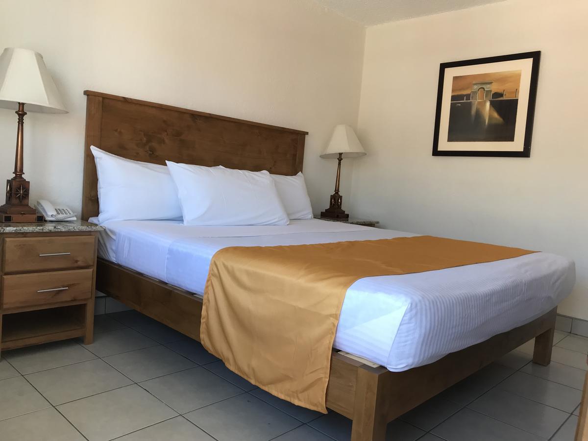 Hotel Guillen Jr Tijuana Eksteriør billede