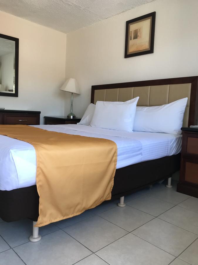 Hotel Guillen Jr Tijuana Eksteriør billede