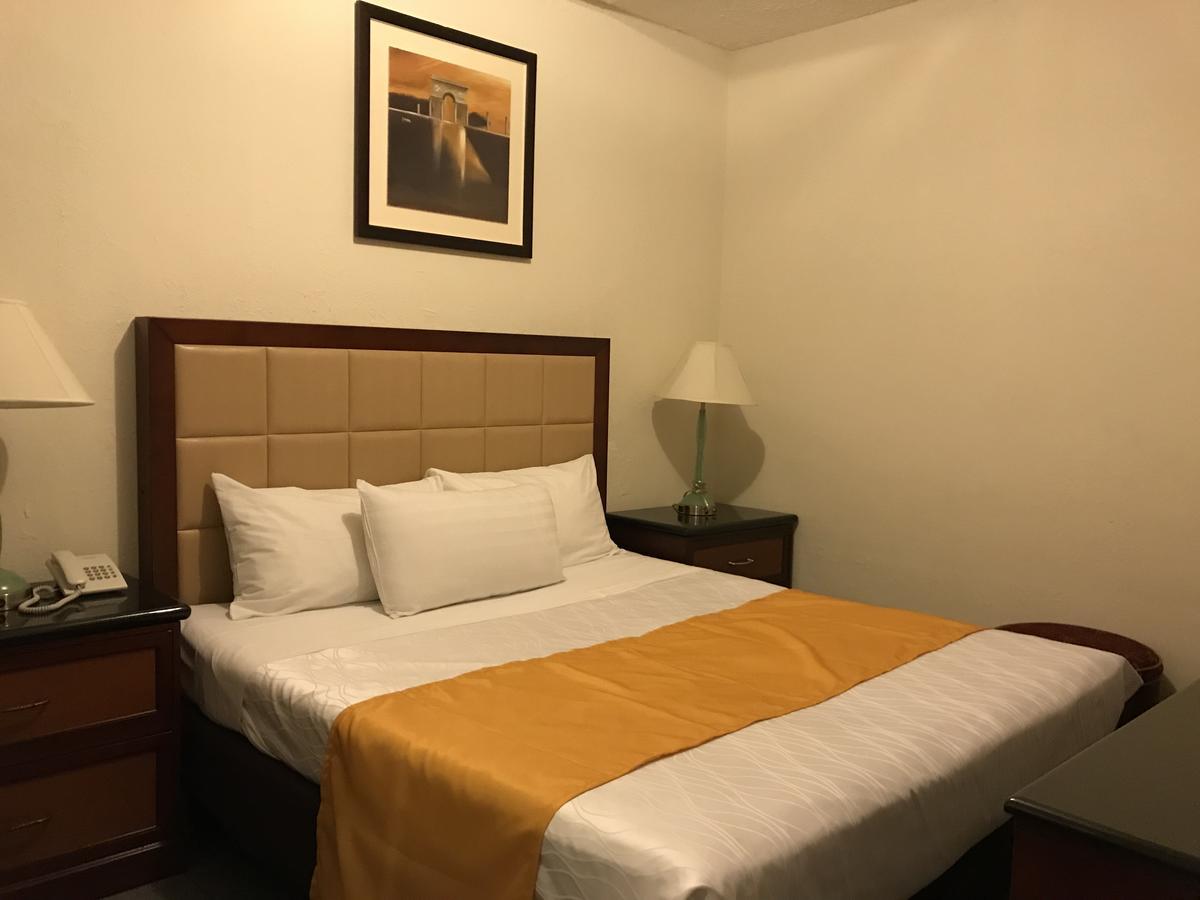Hotel Guillen Jr Tijuana Eksteriør billede