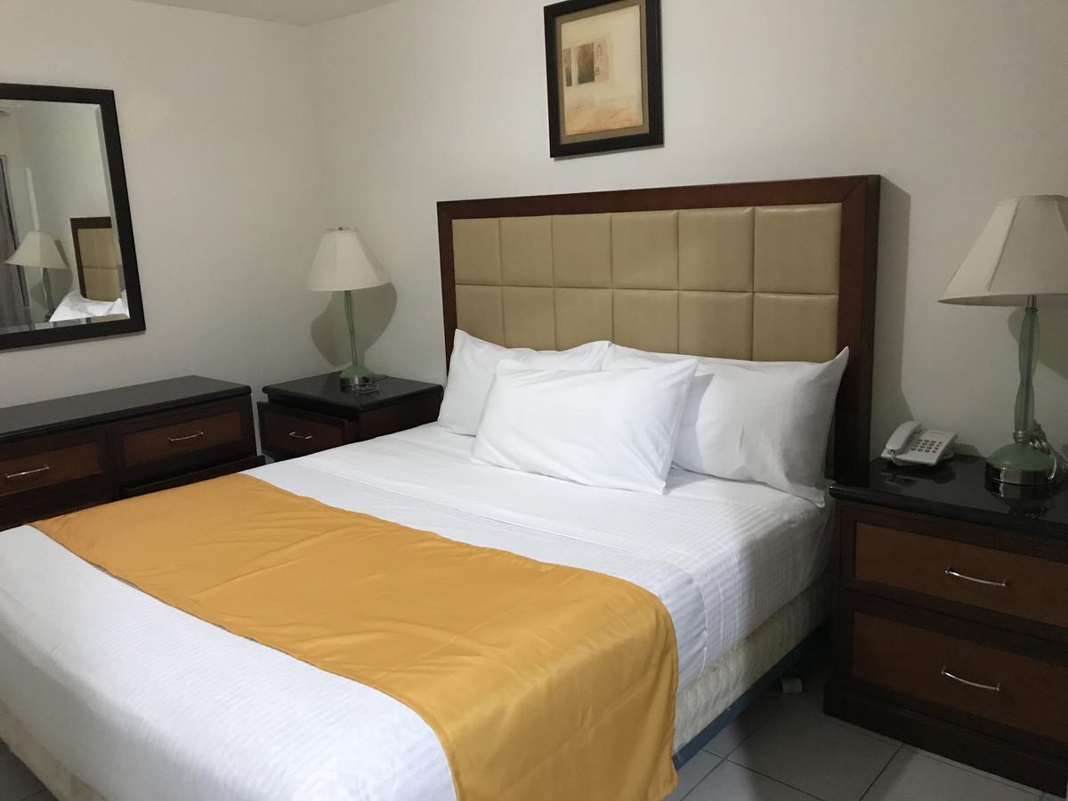 Hotel Guillen Jr Tijuana Eksteriør billede