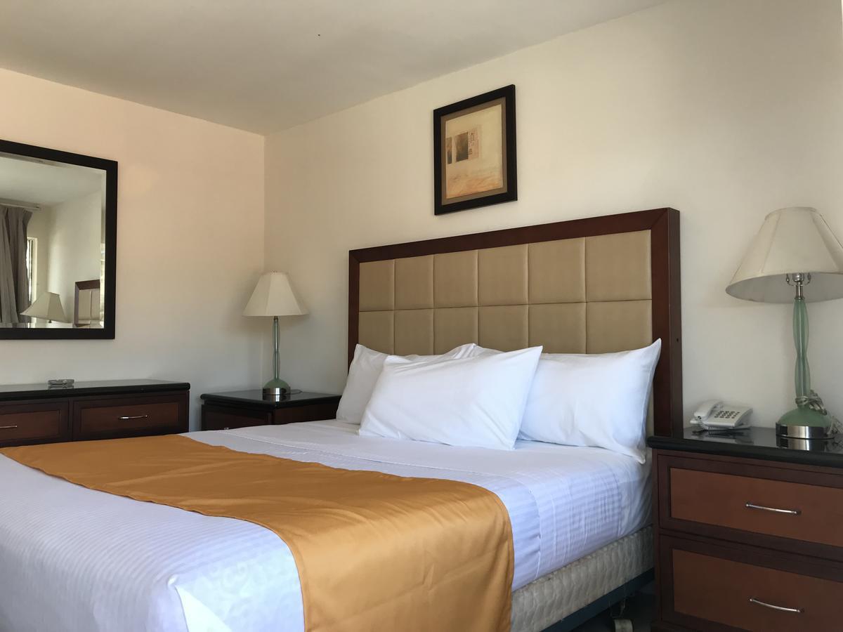 Hotel Guillen Jr Tijuana Eksteriør billede