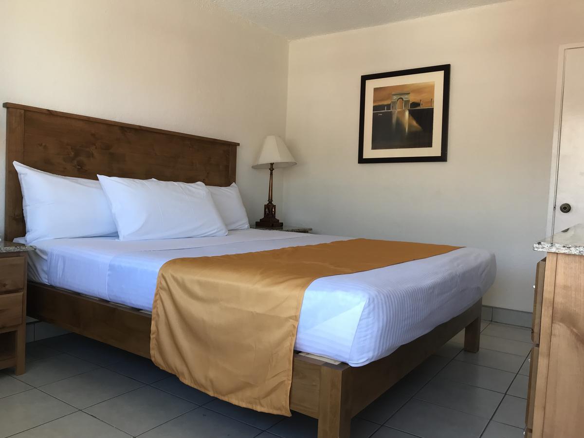 Hotel Guillen Jr Tijuana Eksteriør billede