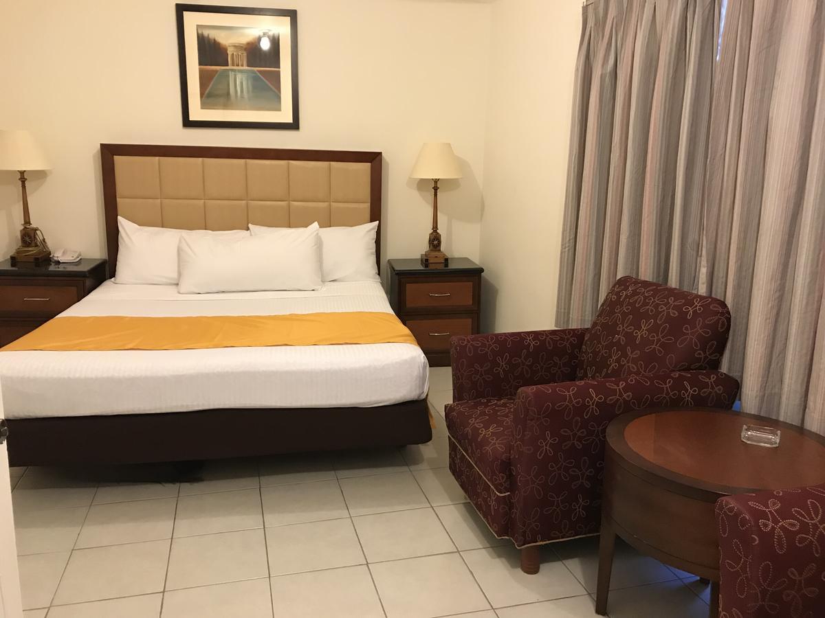 Hotel Guillen Jr Tijuana Eksteriør billede