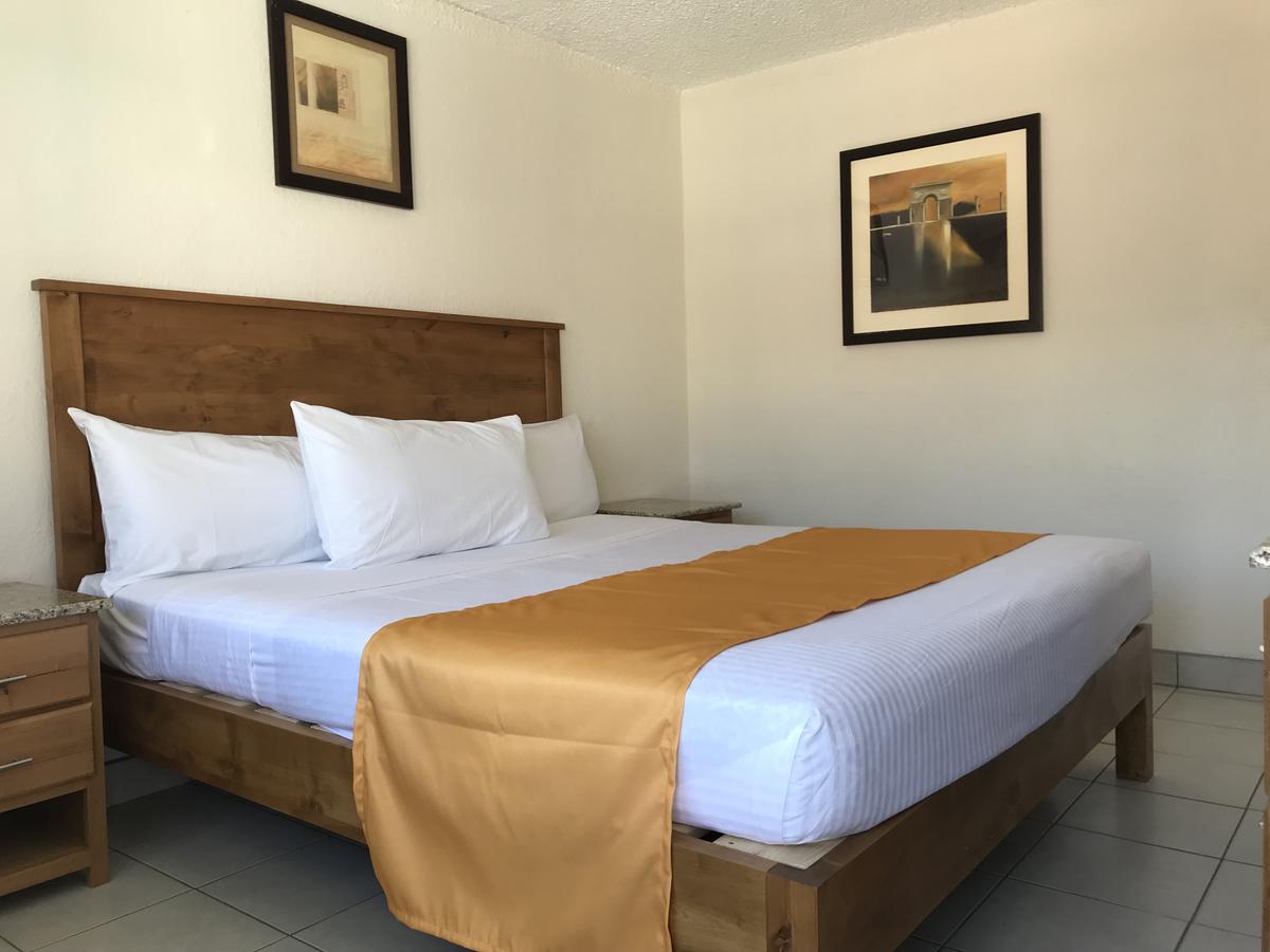 Hotel Guillen Jr Tijuana Eksteriør billede